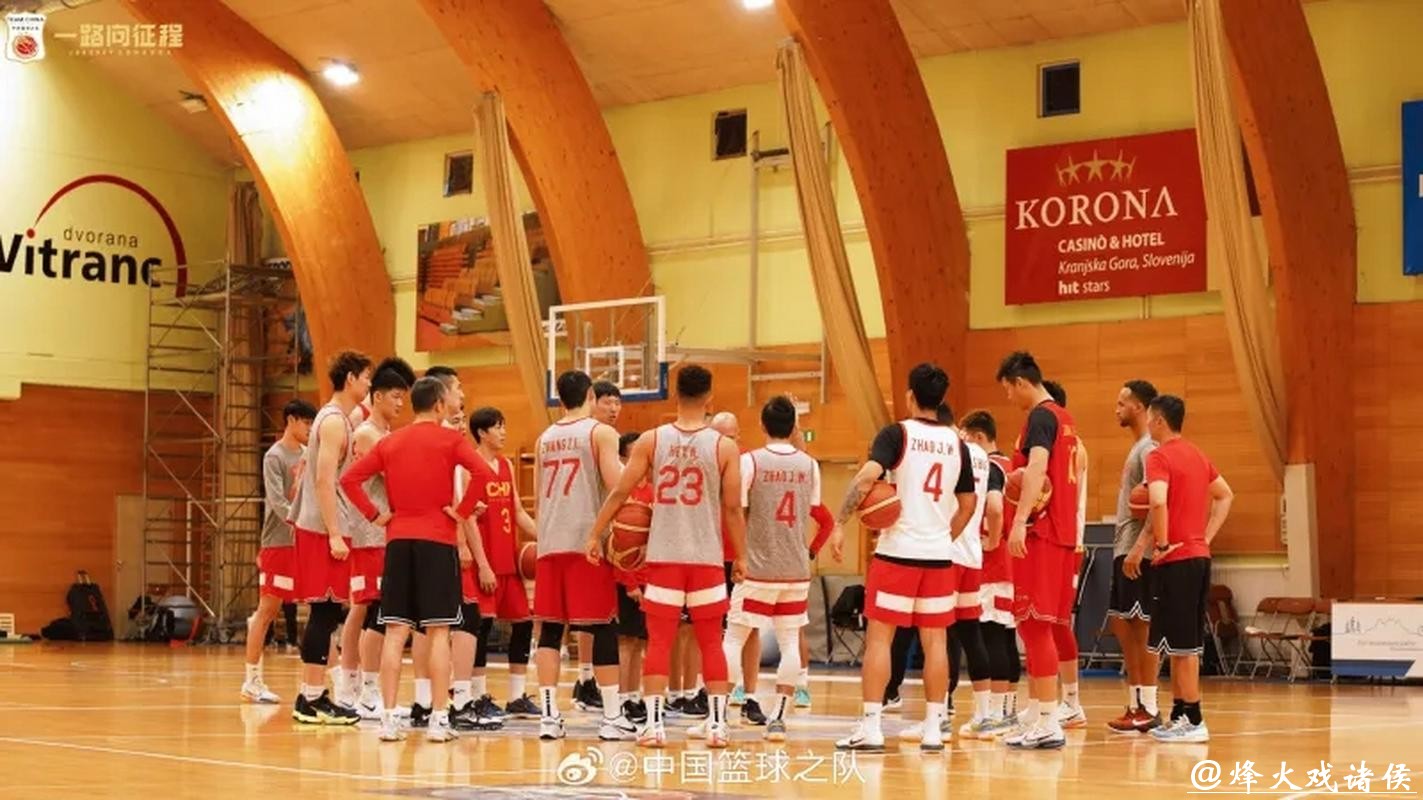 强将归队 李凯尔赴欧与中国男篮会合 强将归队 李凯尔赴欧与中国男篮会合